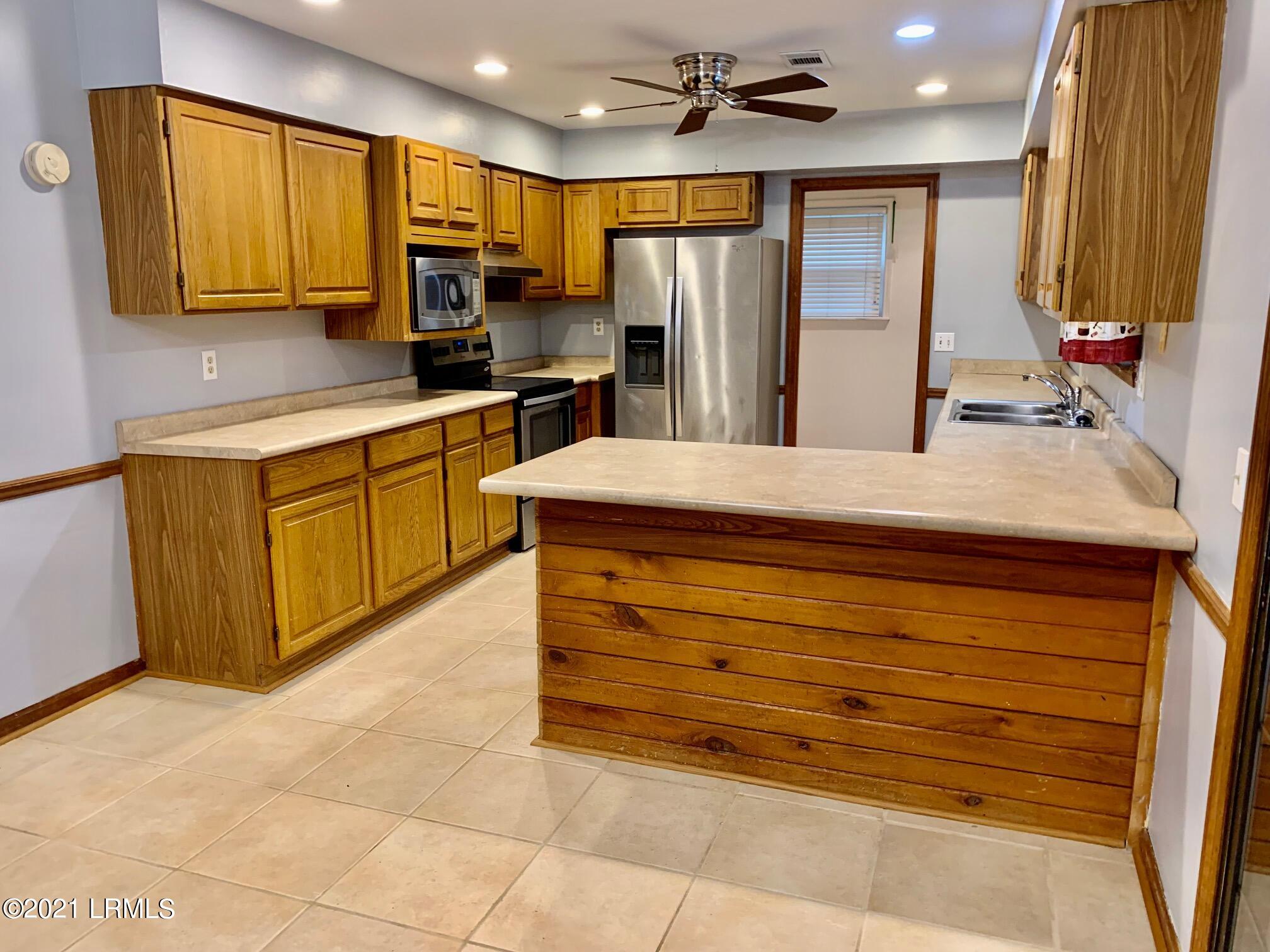 6013 Vaux Road Burton, SC 29906 - Photo 8 of 21 BRB 20