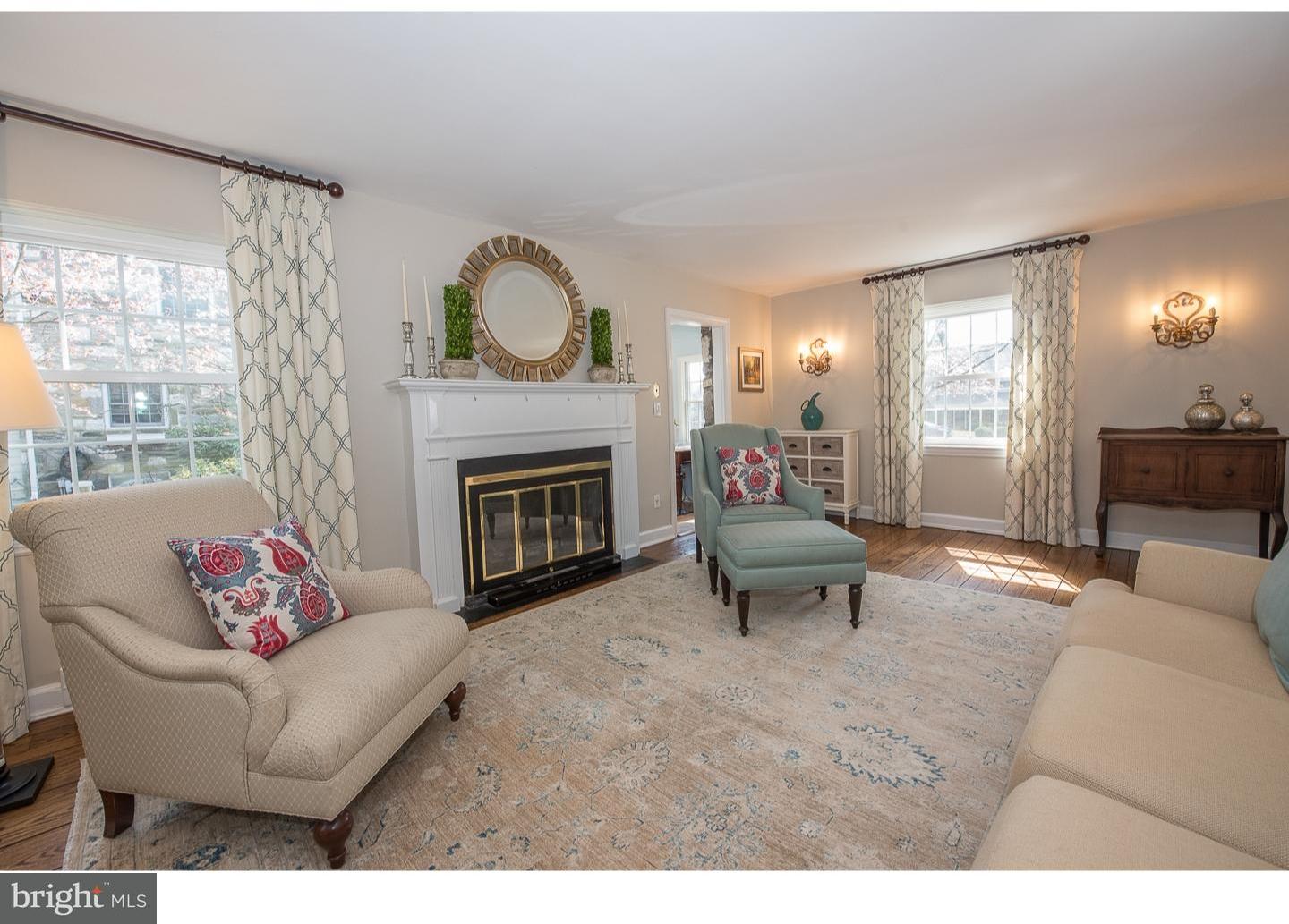 8 Briar Road Wayne, PA 19087 - Photo 3 of 25 Living Room