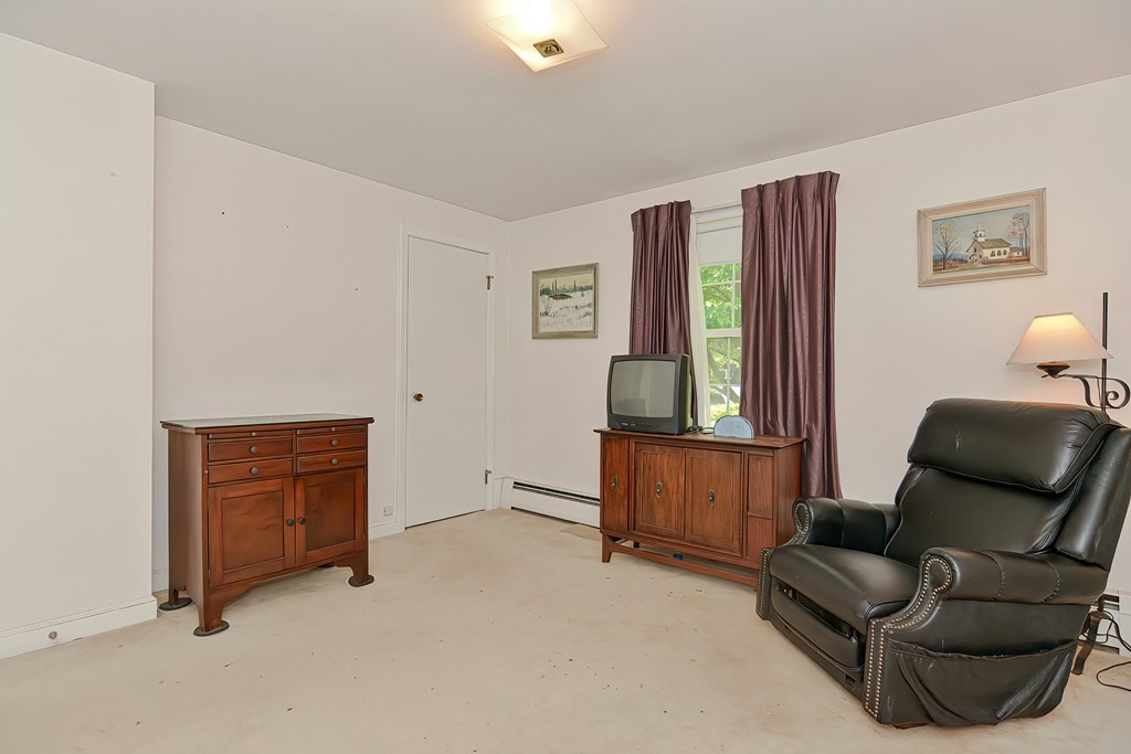 39 Lawrence Lane Lexington, MA 02421 - Photo 24 of 33 Gallery Image 24