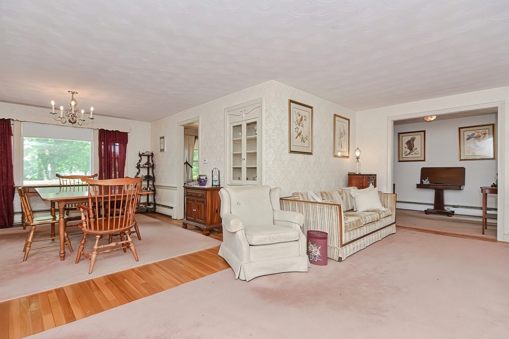 39 Lawrence Lane Lexington, MA 02421 - Photo 8 of 33 Gallery Image 8