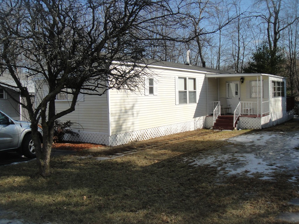 92 Victoria Lane, Marlborough, MA 01752 Compass