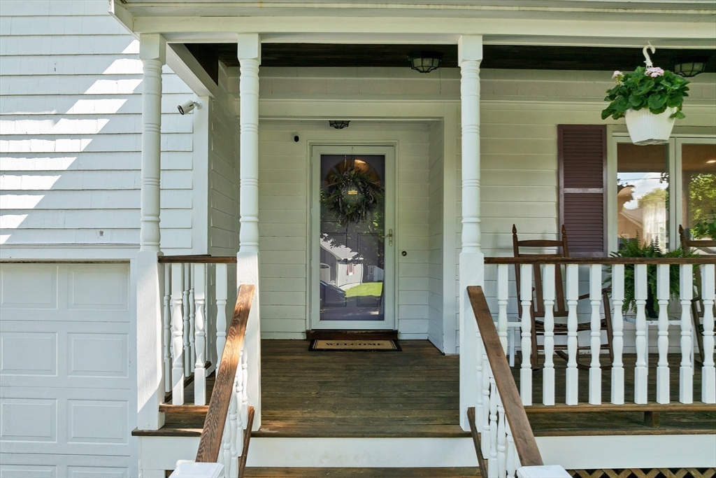 29 Trickett Road Lynnfield, MA 01940 - Photo 32 of 38