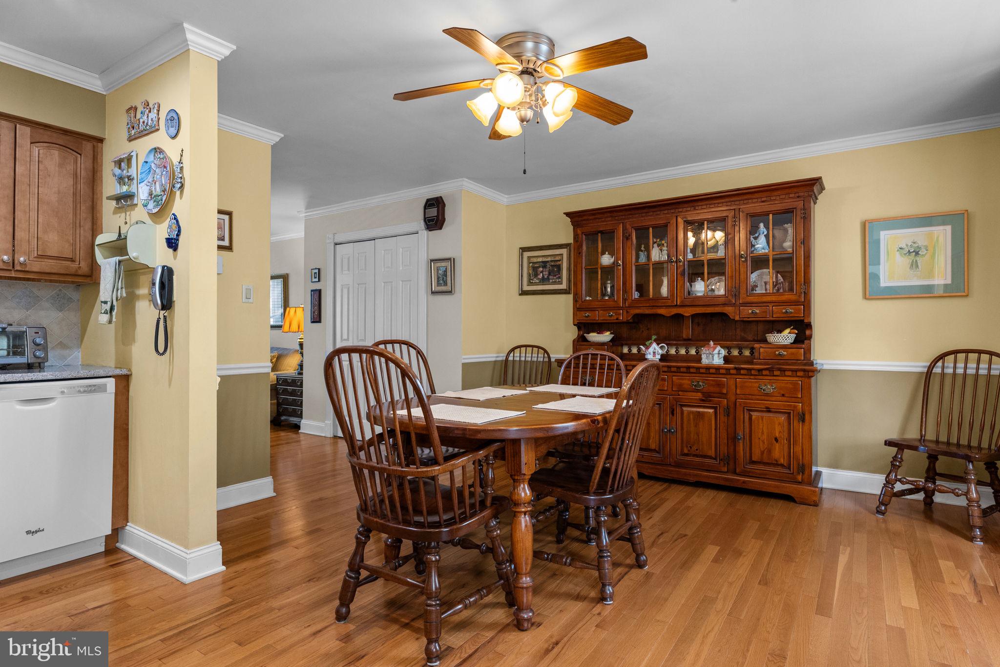 219 Nauldo Road Philadelphia, PA 19154 - Photo 12 of 32
