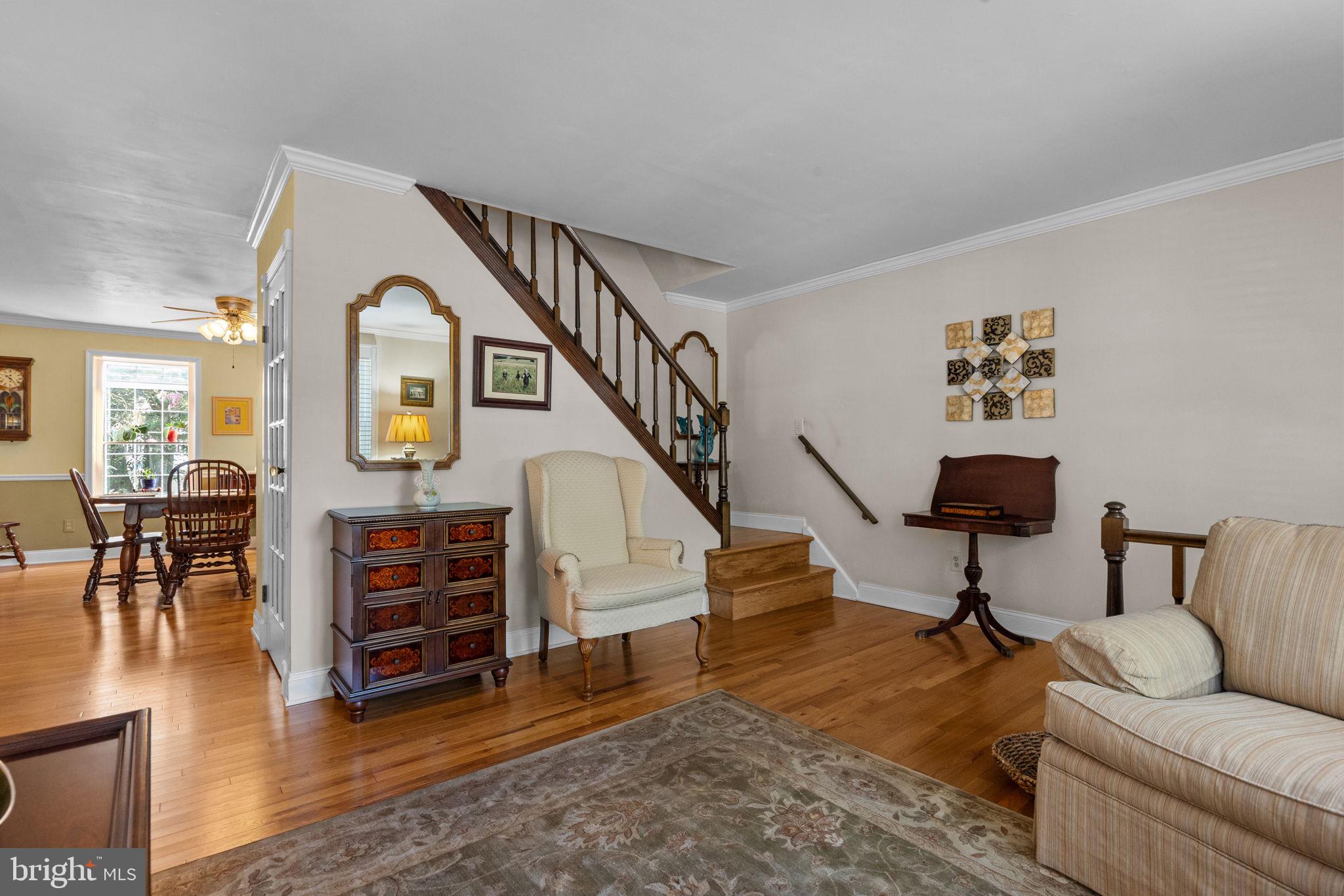 219 Nauldo Road Philadelphia, PA 19154 - Photo 6 of 32 Hardwood Floors