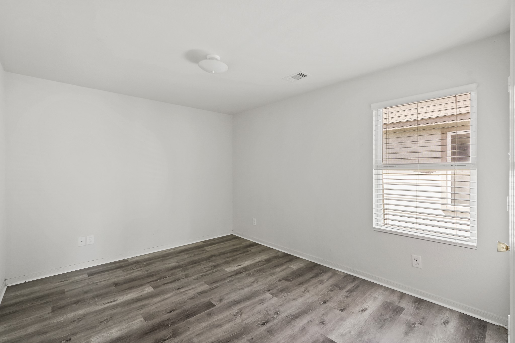 16115 Sheldon Ridge Way Houston, TX 77044 - Photo 10 of 21 Gallery Image 10