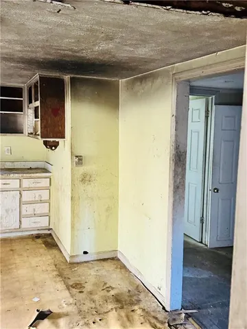 a view of a storage & utility room