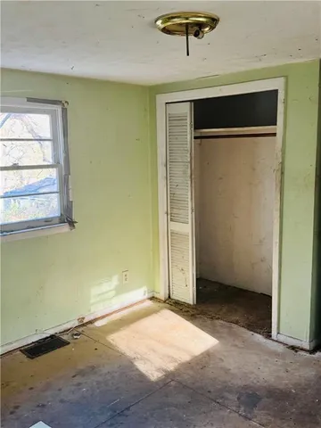 an empty room with a empty space