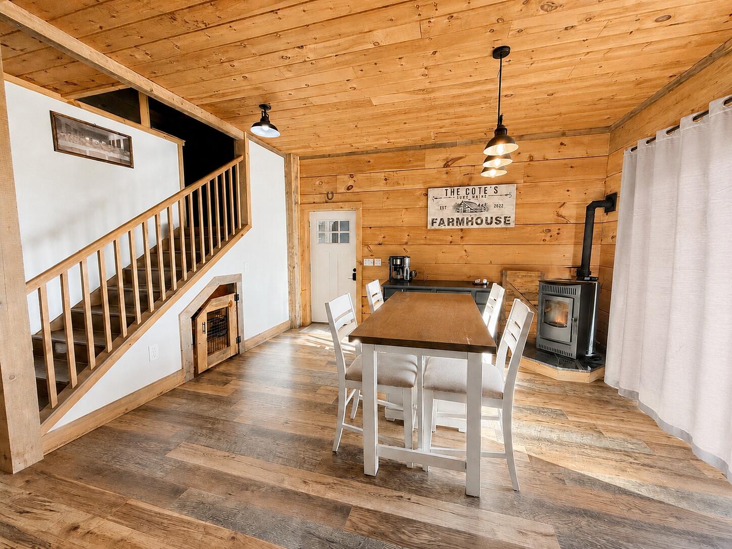 967 Newbury Neck Road Surry, ME 04684 - Photo 20 of 46 Dining room