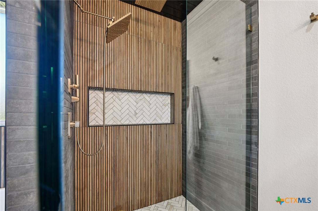 1020 Inka Road Salado, TX 76571 - Photo 29 of 48 Standing Shower