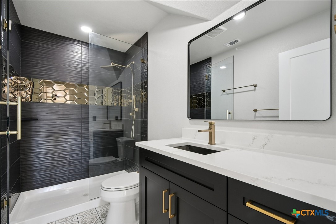 1020 Inka Road Salado, TX 76571 - Photo 37 of 48 Full Bathroom