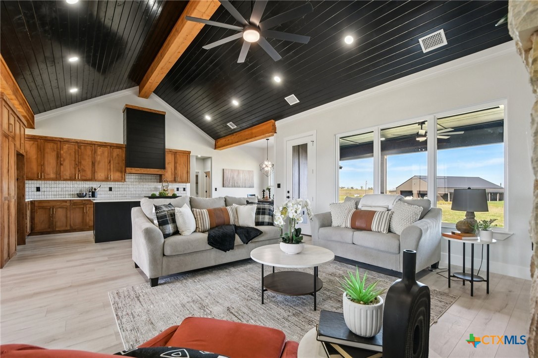 1020 Inka Road Salado, TX 76571 - Photo 10 of 48 Living Room