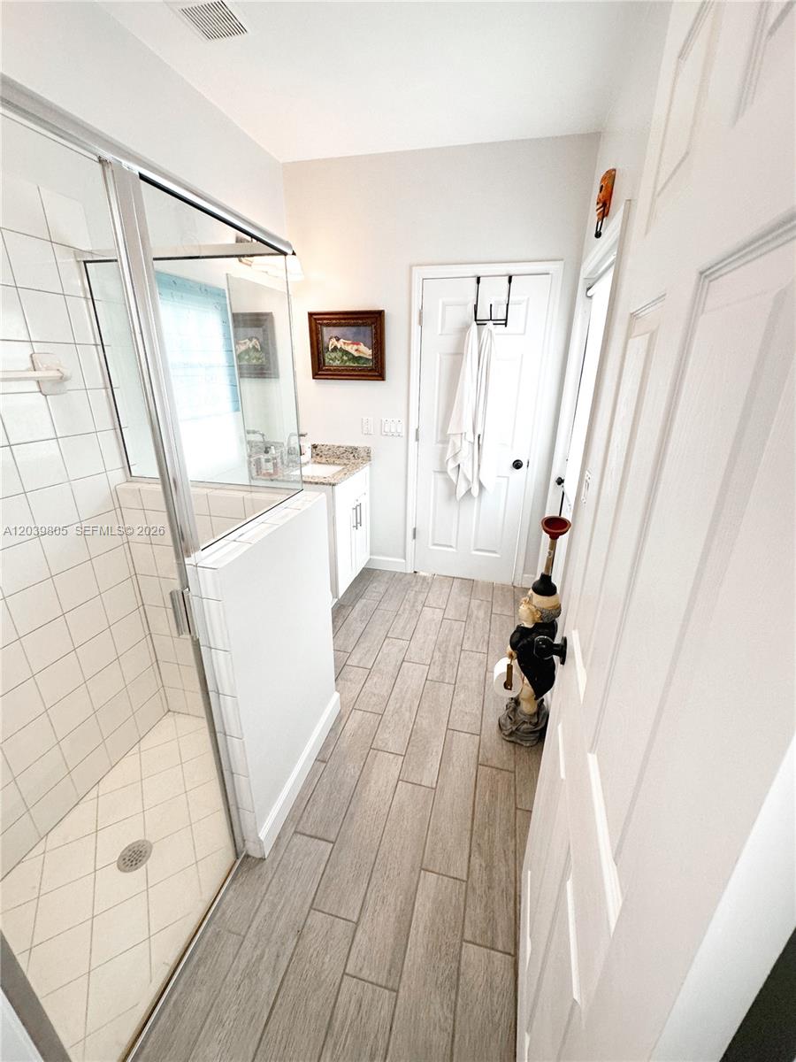 2105 Northeast 38th Road Homestead, FL 33033 - Photo 23 of 46