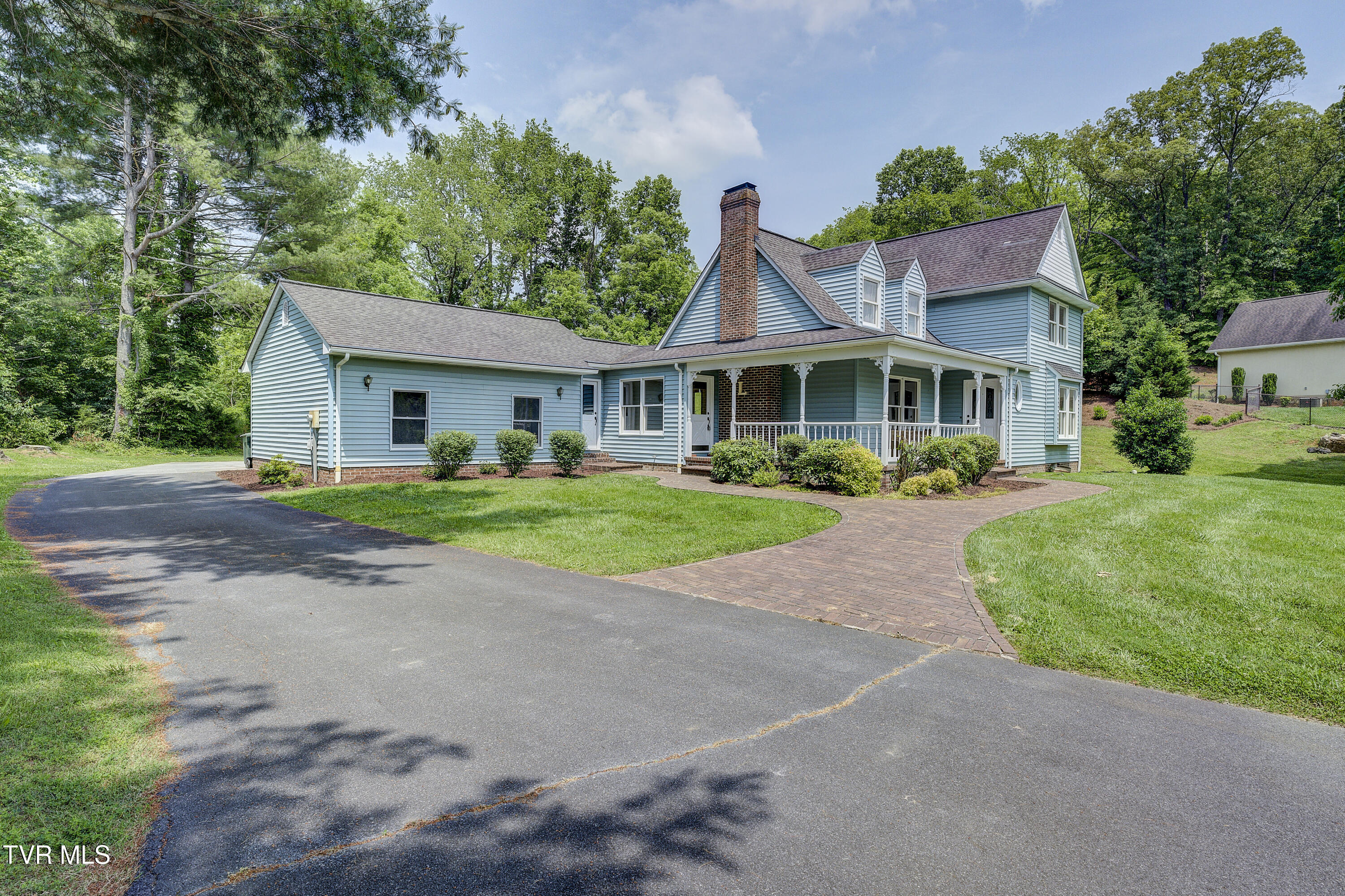 715 Powder Branch Road Elizabethton, TN 37643 - Photo 4 of 49 Powderb-43
