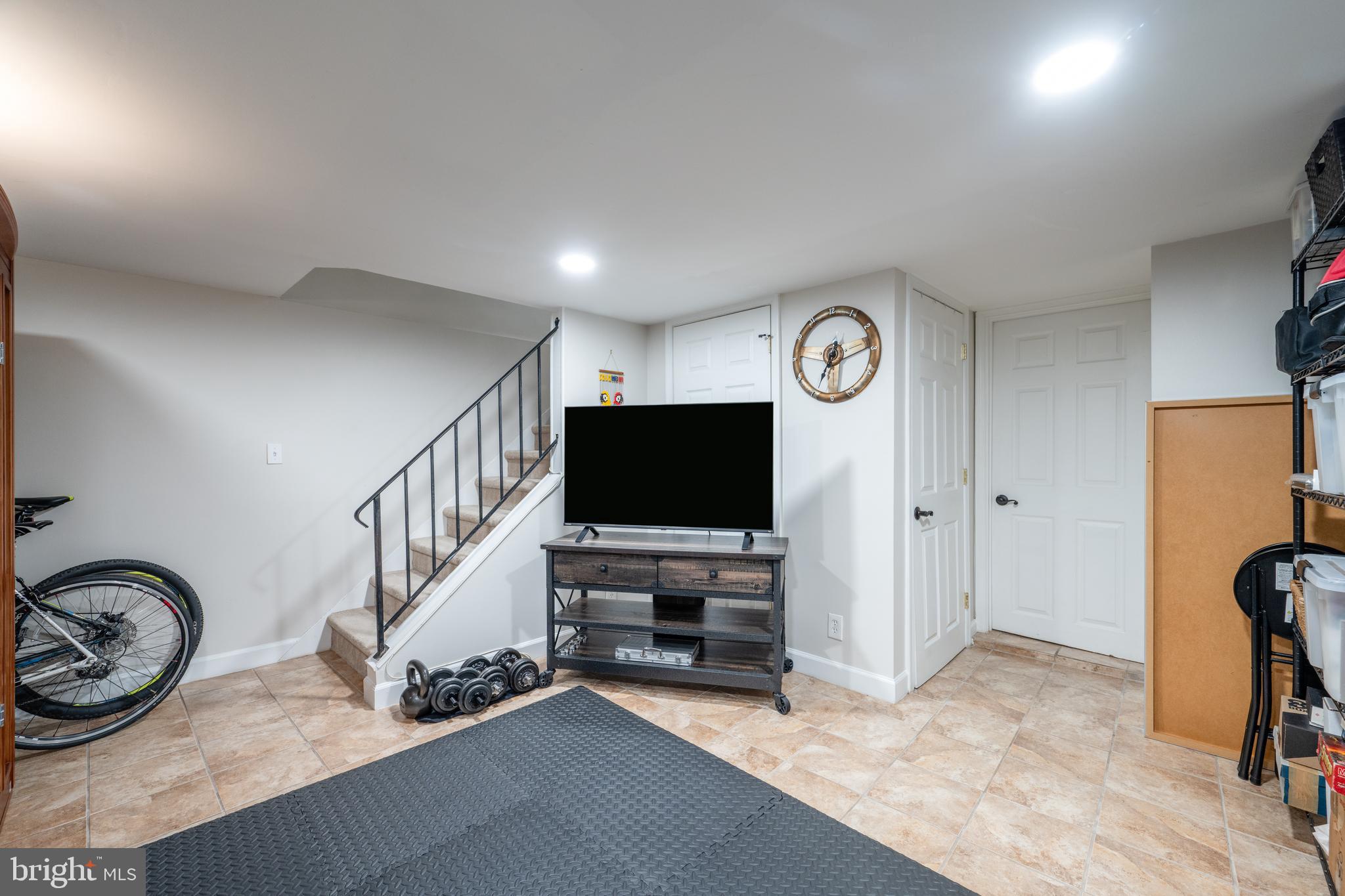 4205 32nd Road South Arlington, VA 22206 - Photo 18 of 40 REC ROOM WITH TILE FLOORING