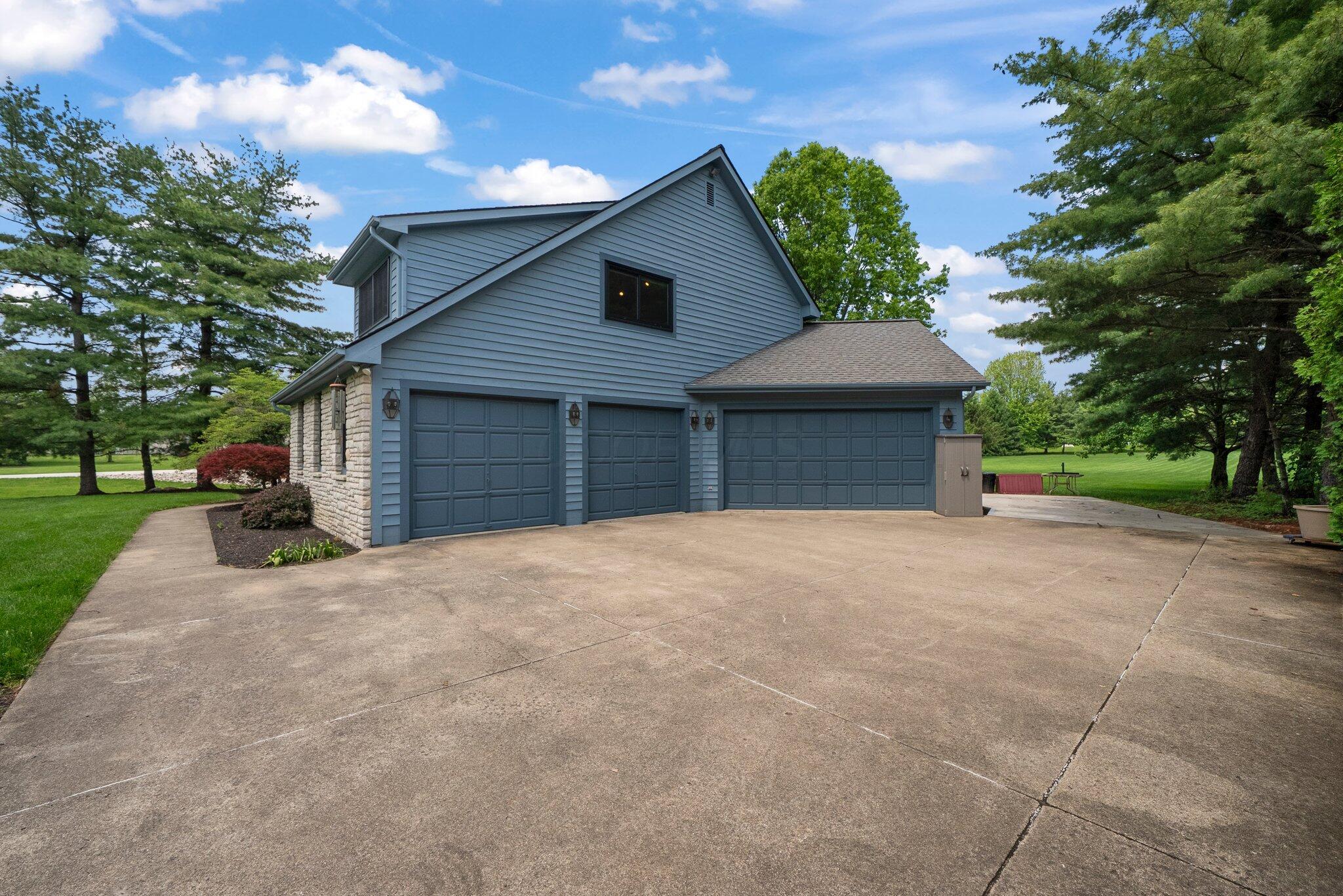 5657 Freeman Road Westerville, OH 43082 - Photo 54 of 67 4 Car Garage
