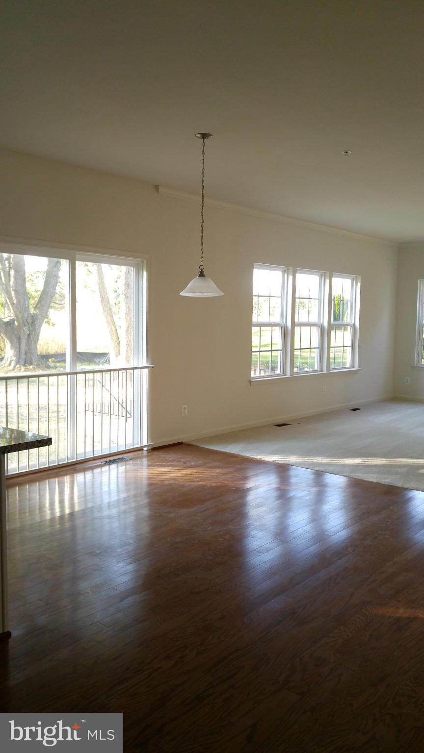 12402 Regwood Road Hydes, MD 21082 - Photo 7 of 9 Interior (General)