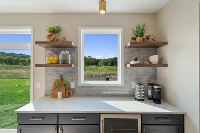 $747,698 | 7206 22nd Avenue South, Shakopee, MN 55379