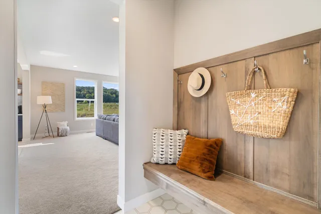 $747,698 | 7206 22nd Avenue South, Shakopee, MN 55379