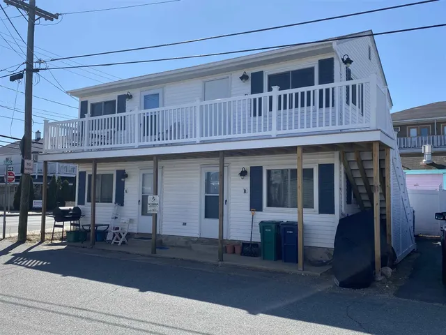 $1,650 | 1 Bragg Avenue, Unit A, Hampton, NH 03842