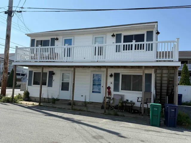 $1,650 | 1 Bragg Avenue, Unit A, Hampton, NH 03842