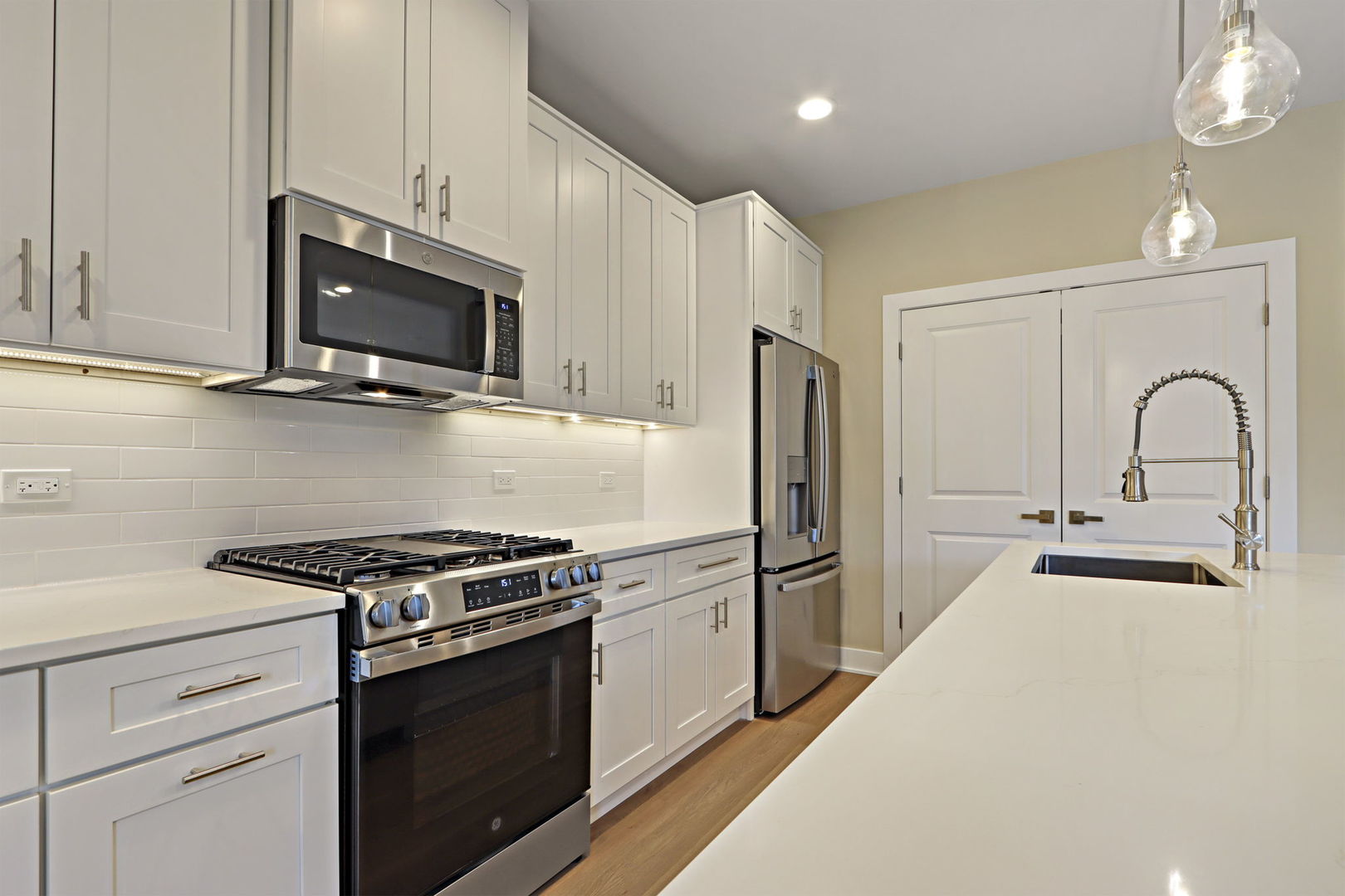 150 Washington Street, Unit 150 Barrington, IL 60010 - Photo 9 of 23