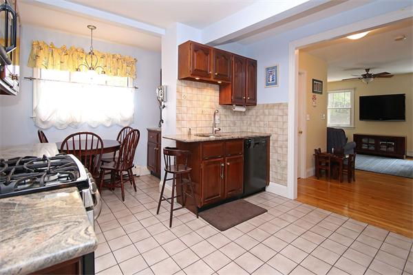 86 Seaver Street Wellesley, MA 02481 - Photo 10 of 24 Gallery Image 10