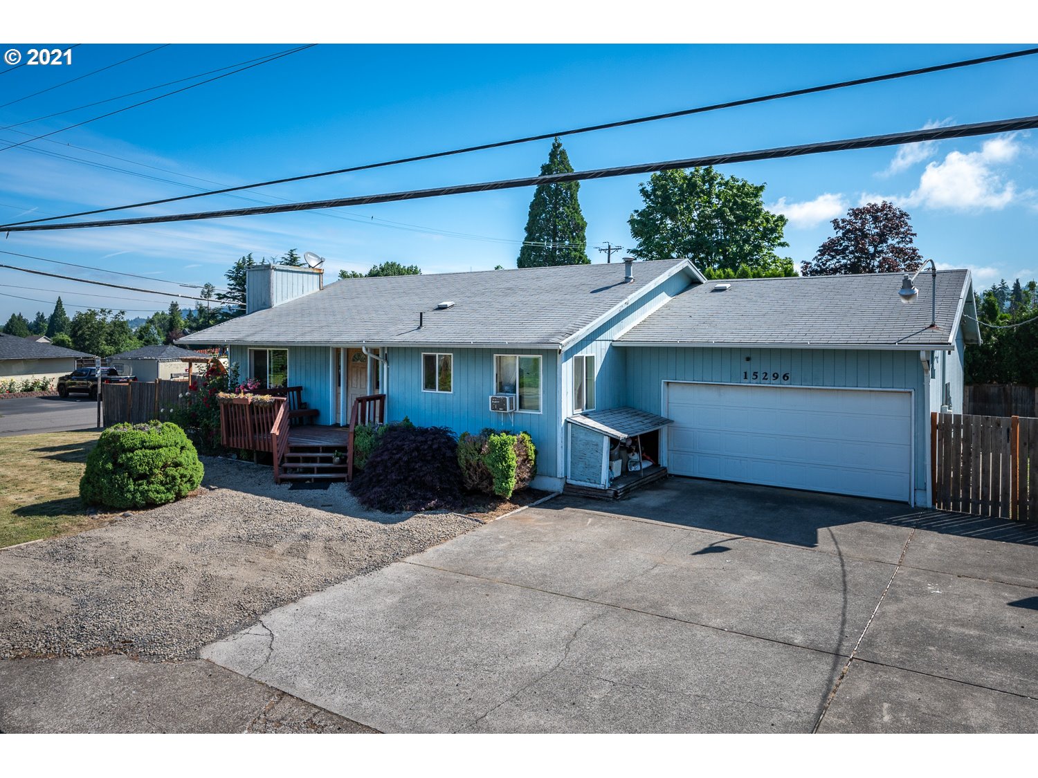 15296 Southeast Johnson Road Clackamas, OR 97015 - Photo 2 of 26 Gallery Image 2