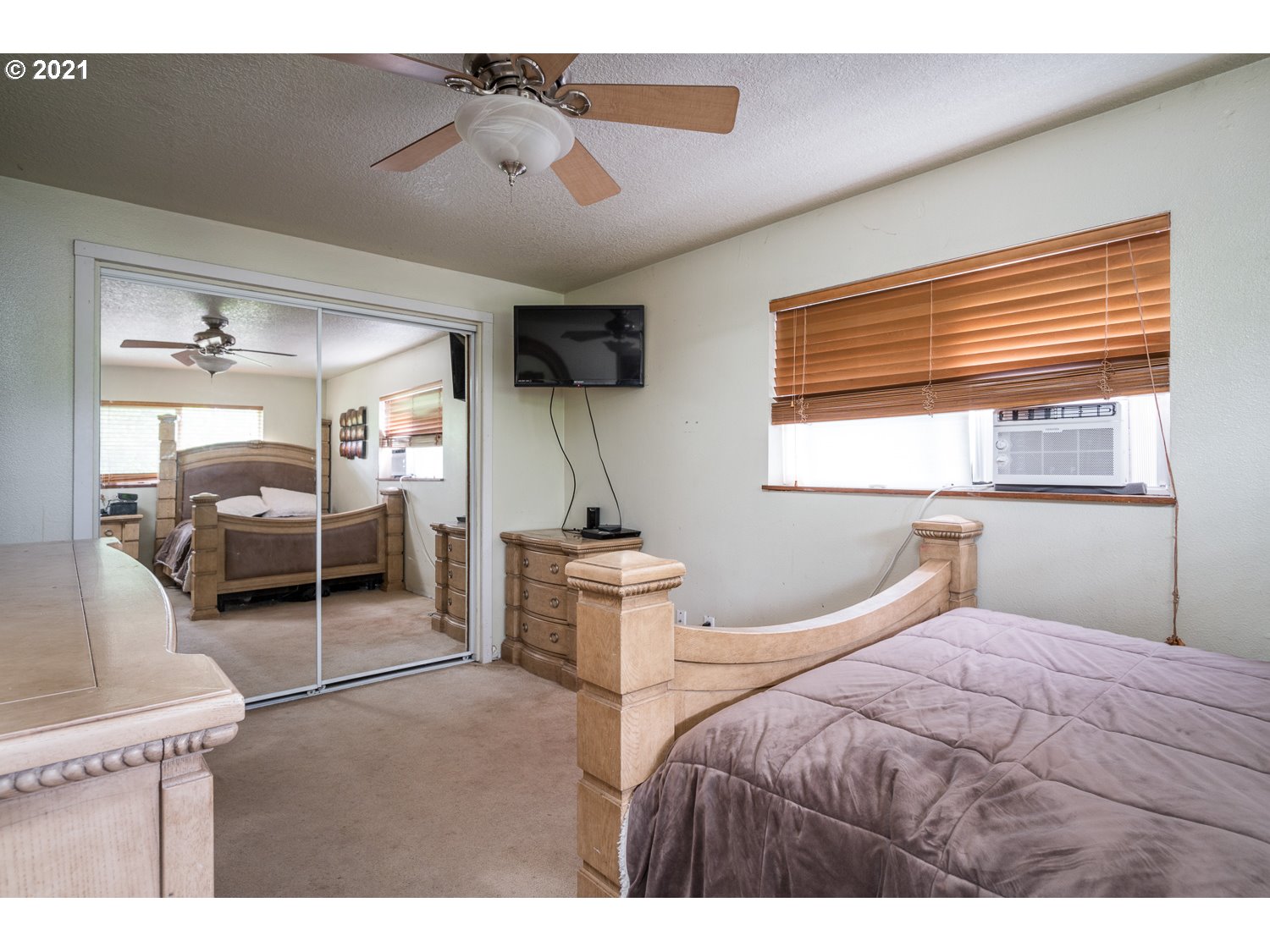 15296 Southeast Johnson Road Clackamas, OR 97015 - Photo 11 of 26 Gallery Image 11