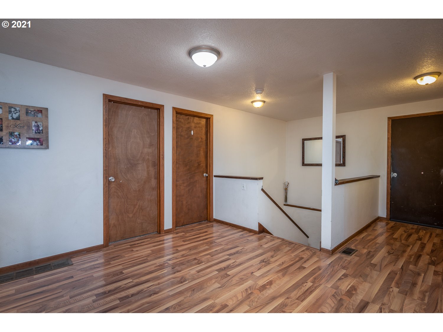15296 Southeast Johnson Road Clackamas, OR 97015 - Photo 6 of 26 Gallery Image 6