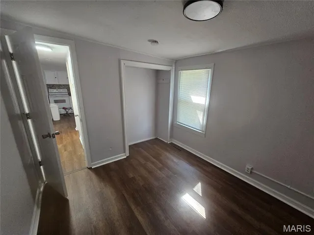 $96,000 | 939 Green Mt Lane, Belleville, IL 62220