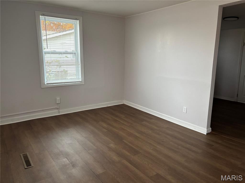 939 Green Mt Lane Belleville, IL 62220 - Photo 4 of 17