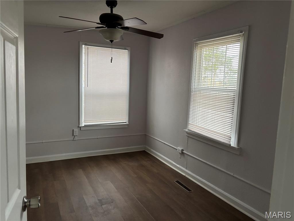 939 Green Mt Lane Belleville, IL 62220 - Photo 6 of 17