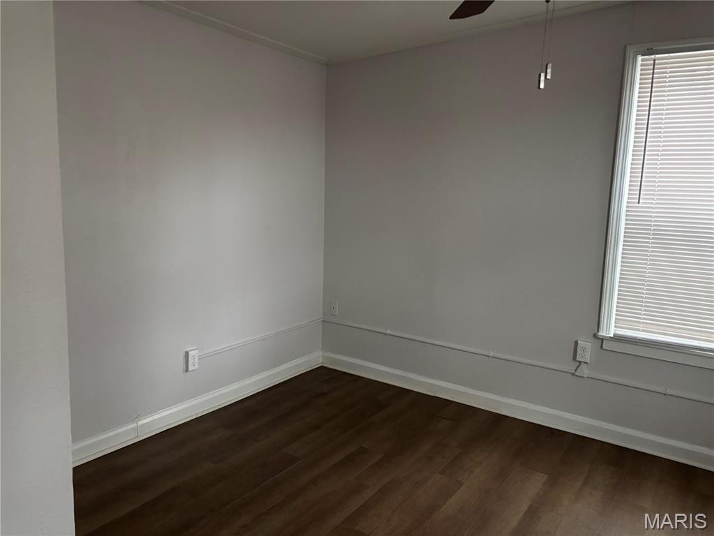 939 Green Mt Lane Belleville, IL 62220 - Photo 7 of 17