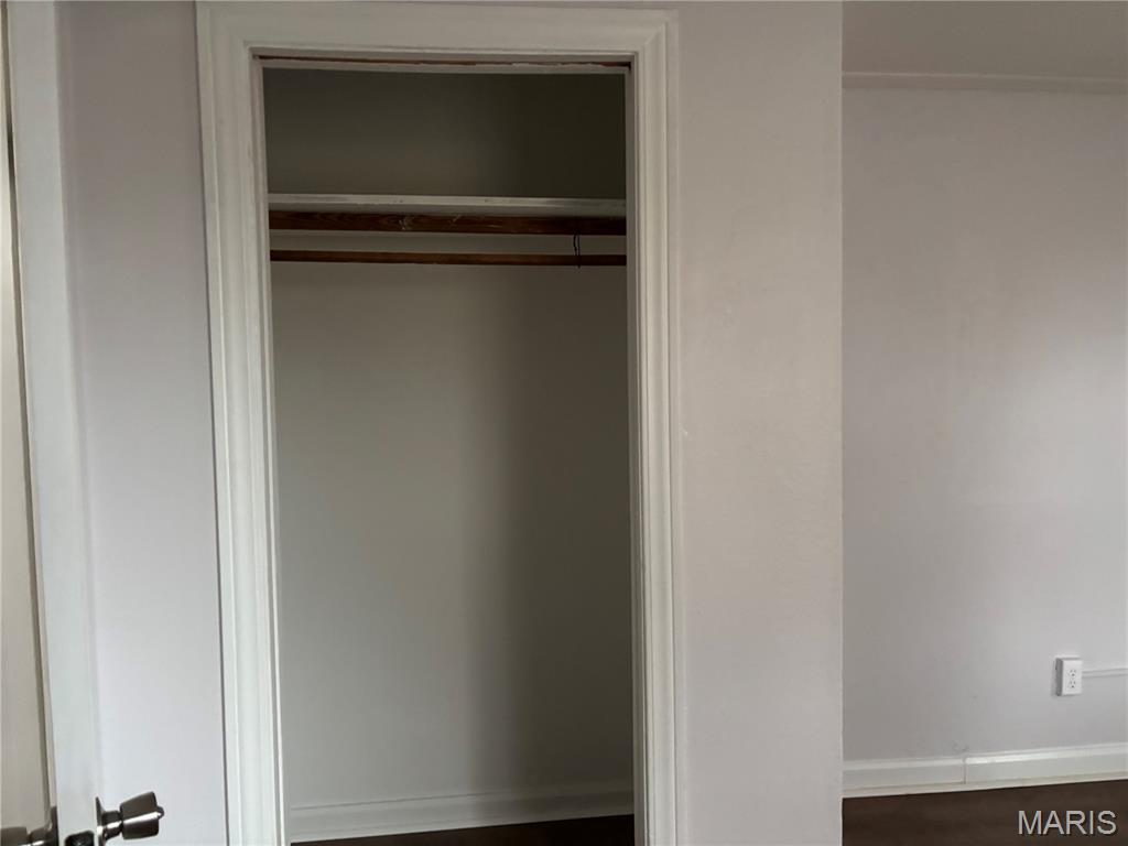 939 Green Mt Lane Belleville, IL 62220 - Photo 8 of 17