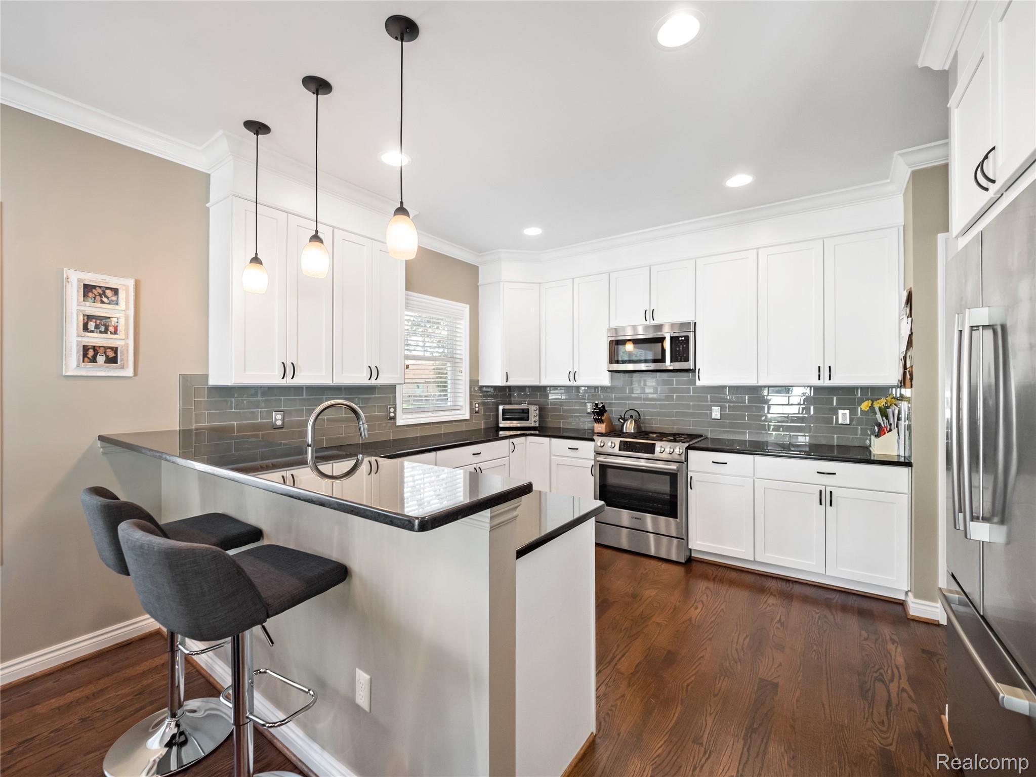 3309 Kenmore Road Berkley, MI 48072 - Photo 5 of 24 Kitchen