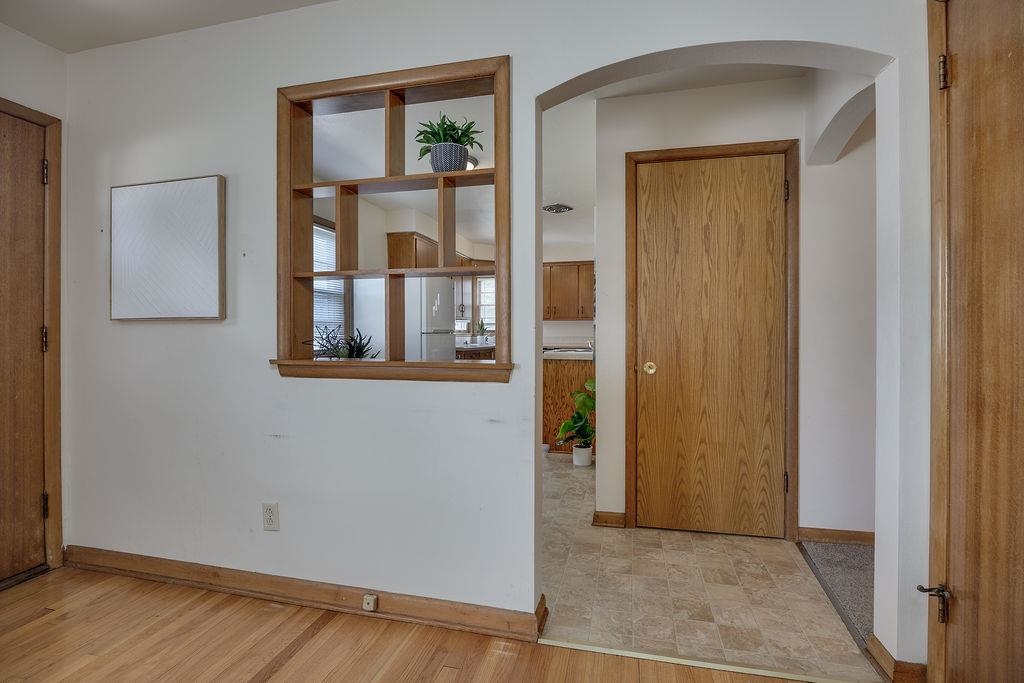 2407 Waunona Way Madison, WI 53713 - Photo 8 of 54