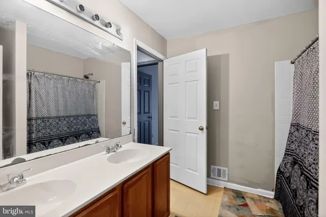 $345,000 | 1874 Tiger Lily Circle, Woodbridge, VA 22192