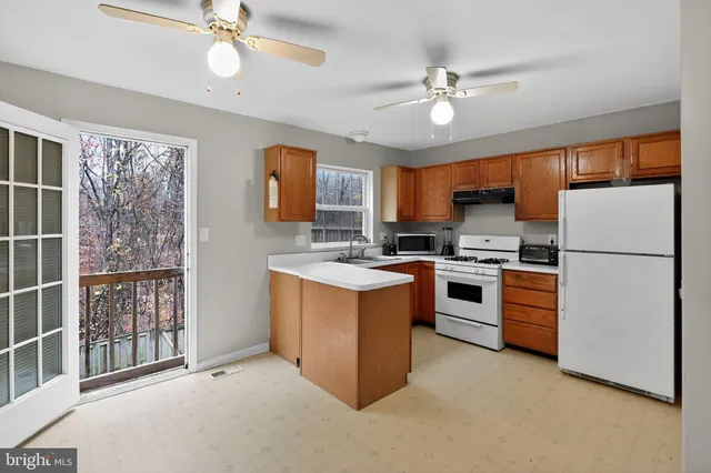 $345,000 | 1874 Tiger Lily Circle, Woodbridge, VA 22192