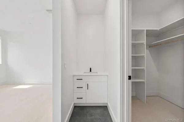 $1,149,000 | 13 Warren Court, Unit 213, Monsey, NY 10952