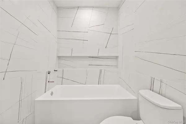 $1,149,000 | 13 Warren Court, Unit 213, Monsey, NY 10952