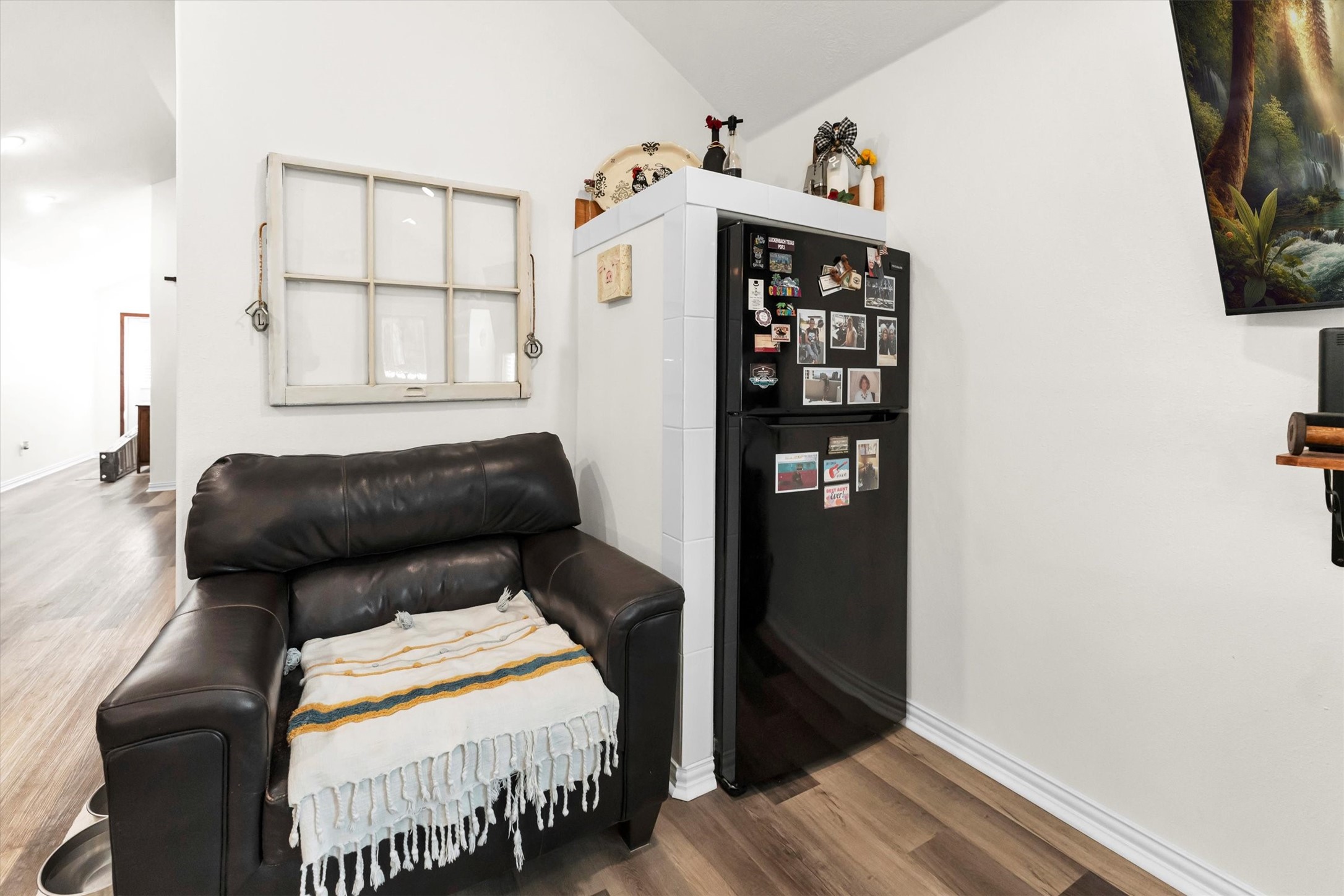 2075 Mangum Road Livingston, TX 77351 - Photo 22 of 45 a bedroom with bed and window