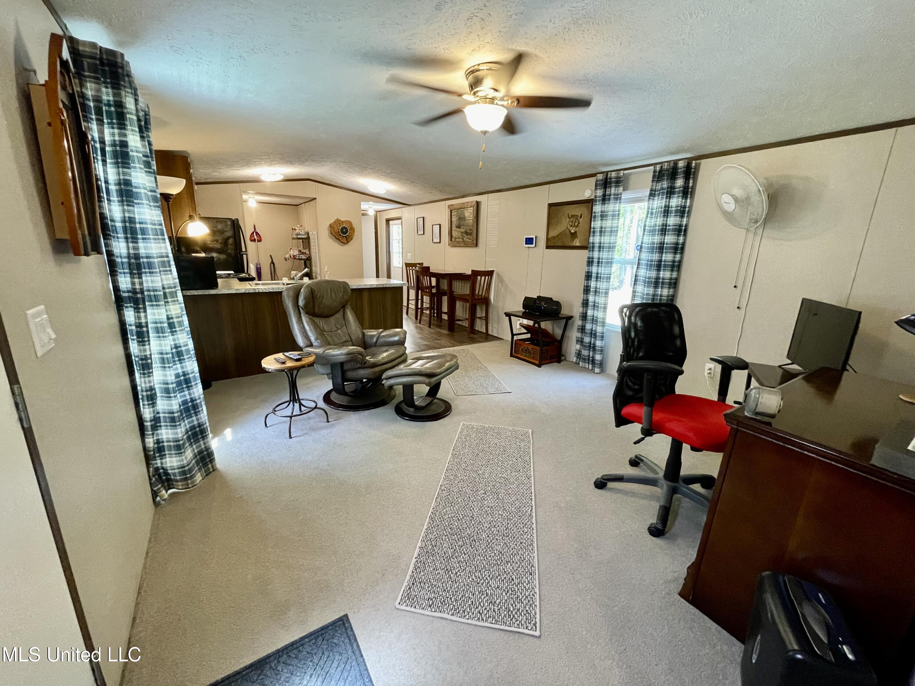 315 Young Road Byhalia, MS 38611 - Photo 2 of 14 F915057E-8DE7-4D7E-904E-9A3104B80DE4