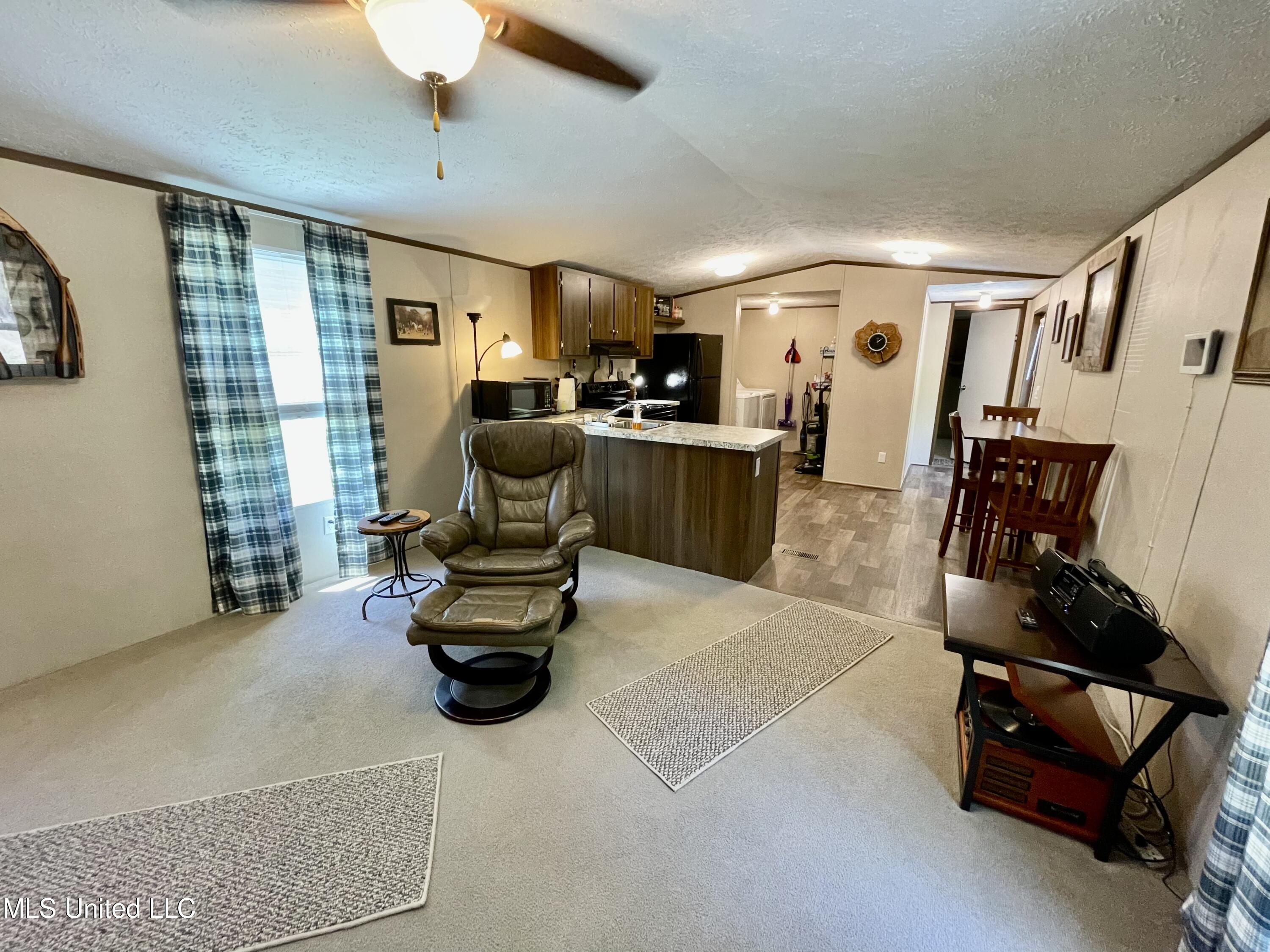 315 Young Road Byhalia, MS 38611 - Photo 3 of 14 E6E4655D-EE62-46D5-80E0-6BBCF8F24324