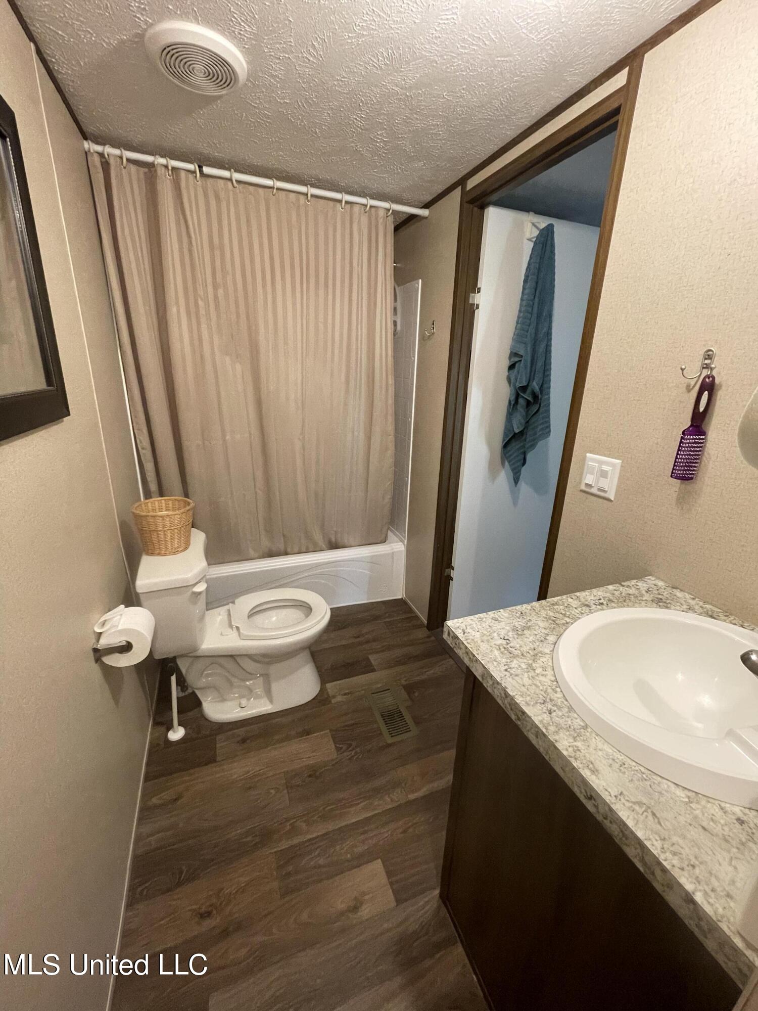 315 Young Road Byhalia, MS 38611 - Photo 6 of 14 E0C89F60-B454-41EF-A788-B26F6BBA1046