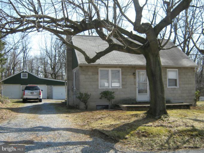 5142 Poe Road Chambersburg, PA 17202 - Photo 11 of 11 Exterior (Front)