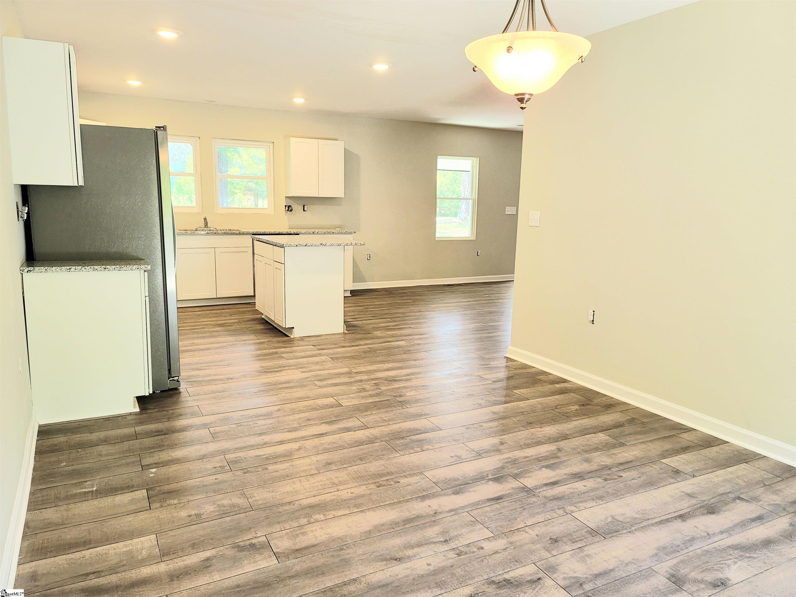 528 Old Hundred Road Pelzer, SC 29669 - Photo 14 of 29