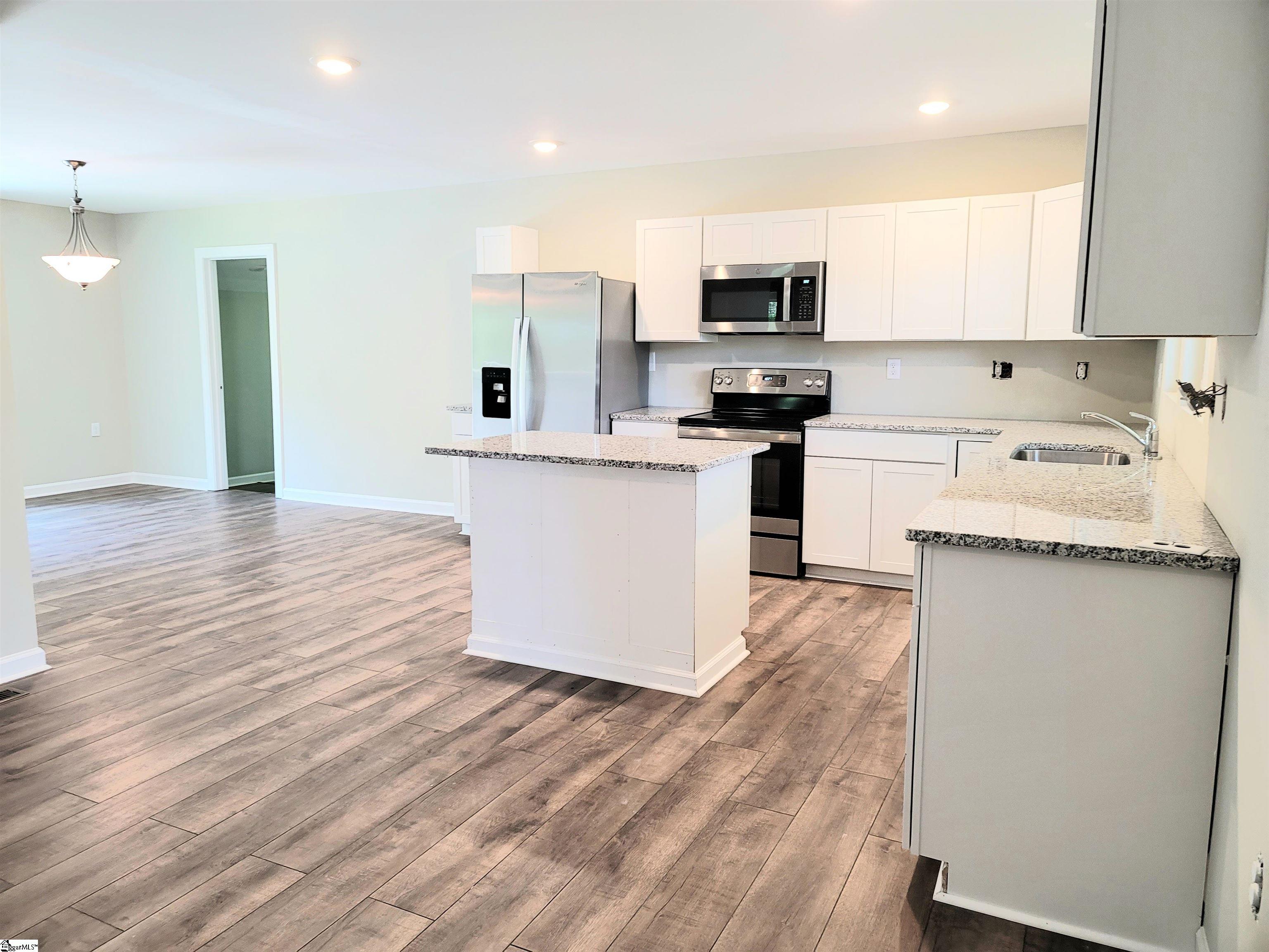 528 Old Hundred Road Pelzer, SC 29669 - Photo 5 of 29
