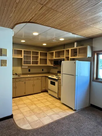 $1,050 | 314 5th Street Southwest, Unit 1BD1BTH, Willmar, MN 56201
