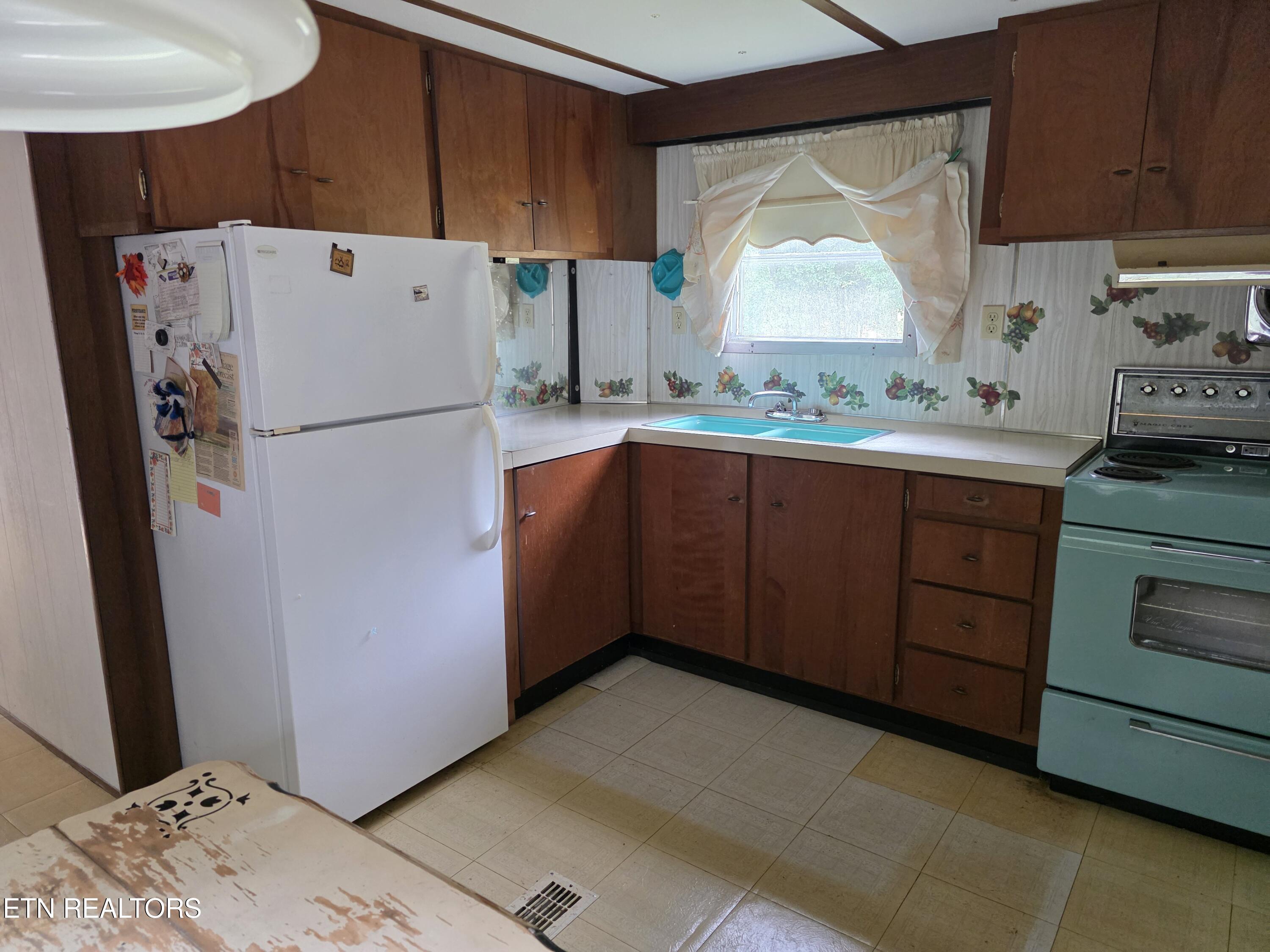 8050 Lett Road Corryton, TN 37721 - Photo 18 of 30 Kitchen