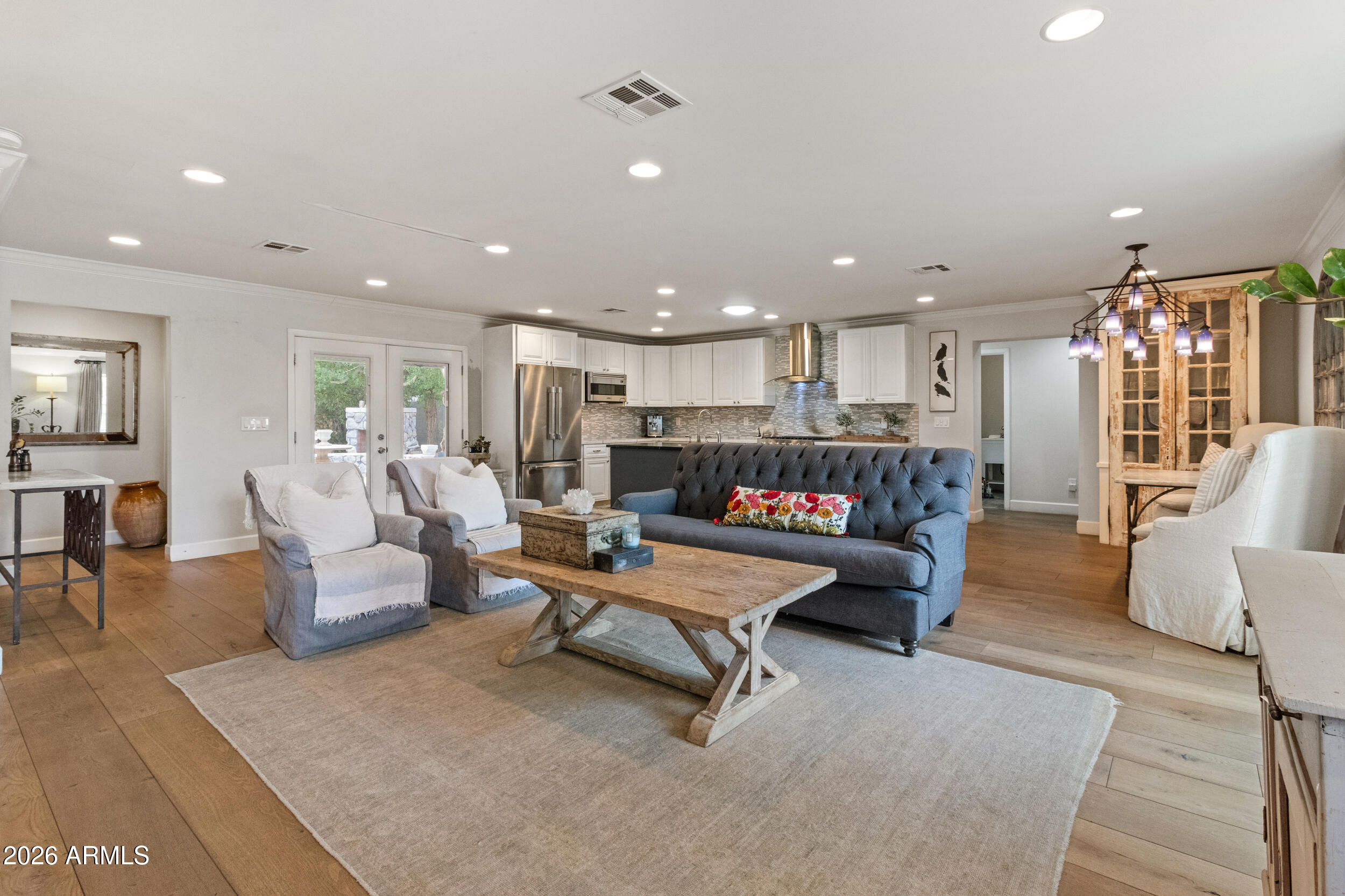 4025 East Osborn Road Phoenix, AZ 85018 - Photo 6 of 44 Great Room